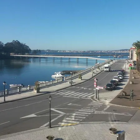 Apartamento En El Paseo Maritimo De Vilanova De Arousa A Pie De Playa Esterno foto